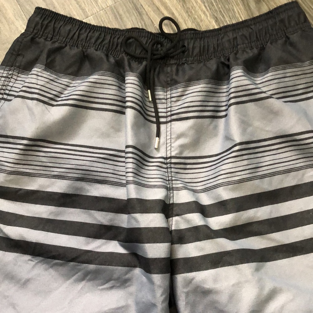 Men’s Swim Trunks - Picture 2 of 4